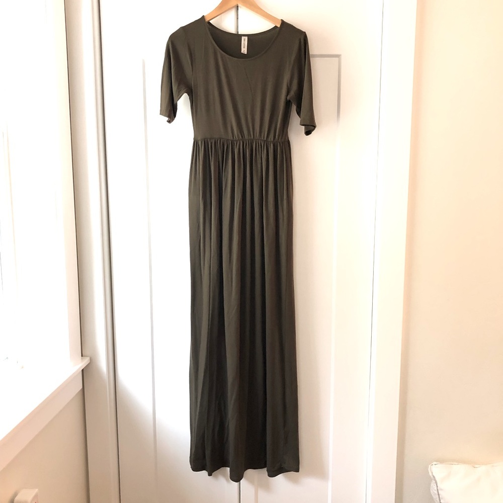 Zenana Outfitters Maxi Dress Size S Green